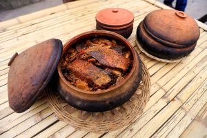 Đặc sản cá kho ở làng Vũ Đại